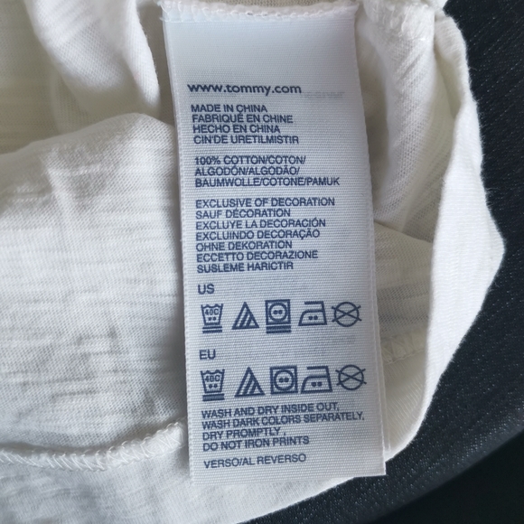 Tommy Hilfiger T-shirt - Picture 6 of 6